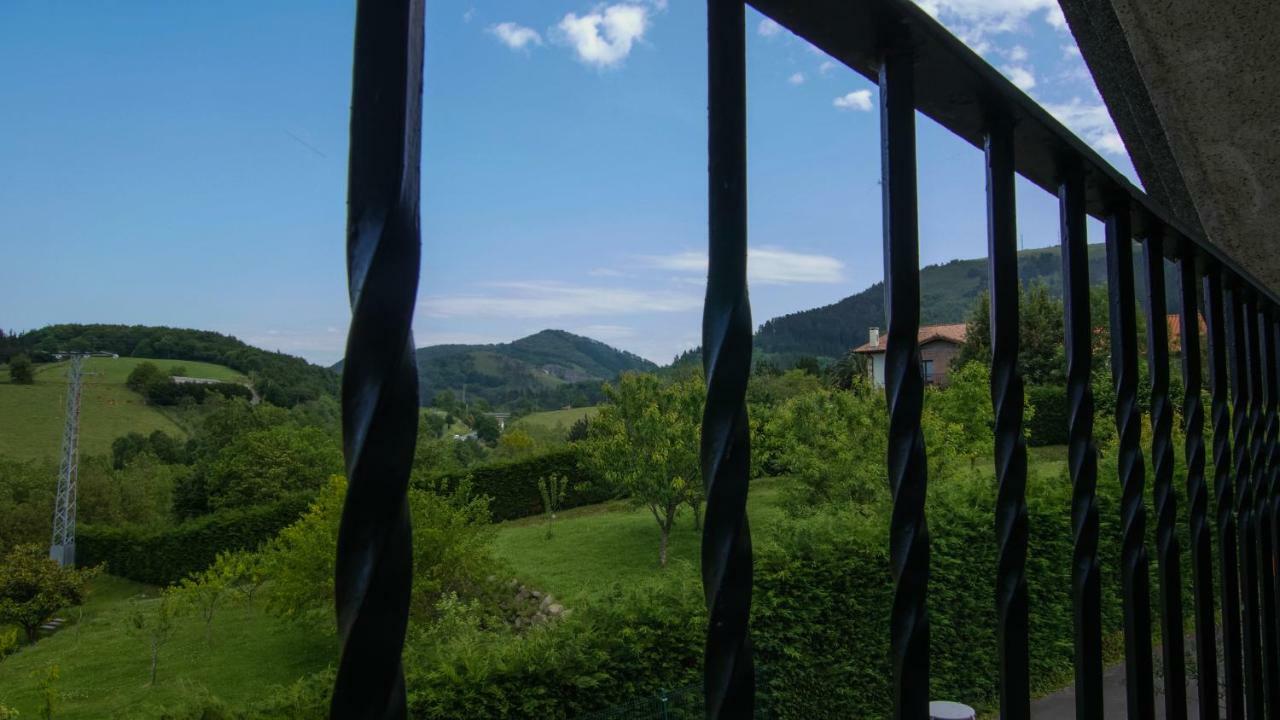 Hotel Tolare-Berri Zestoa Zewnętrze zdjęcie